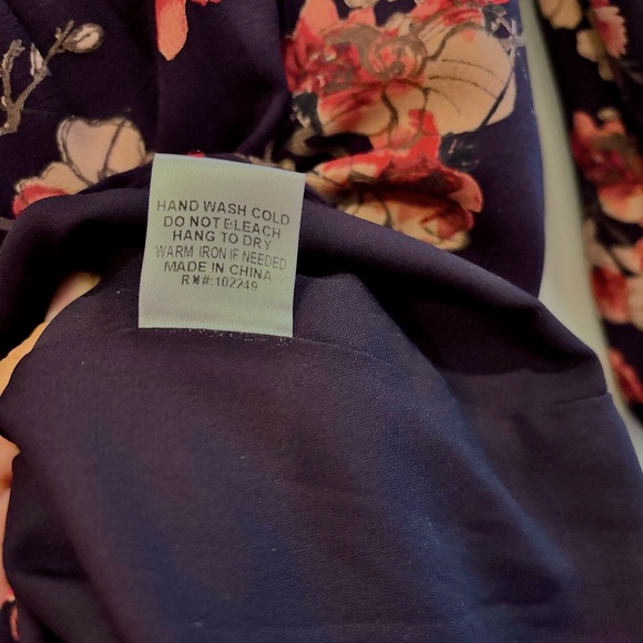 Skies Are Blue Floral Midi Dress• Navy and Red l Sz. M - Picture 12 of 12